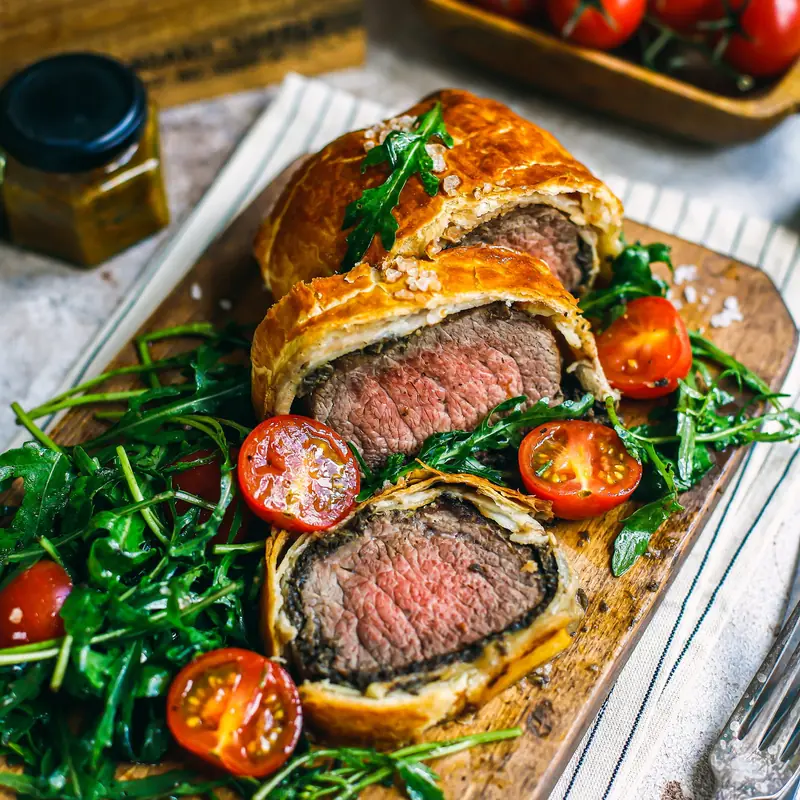 Биф Веллингтон с грибами и беконом — курс «Много мяса»